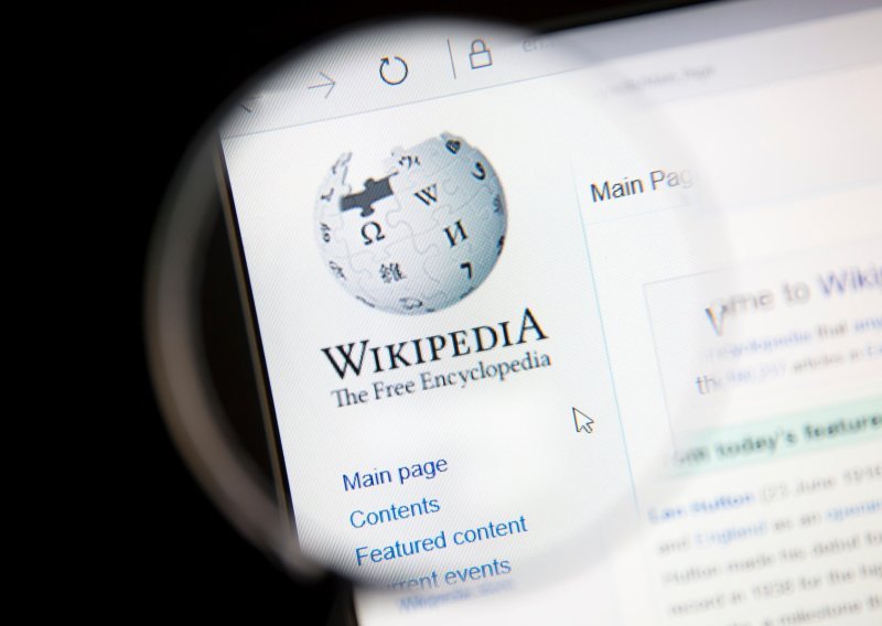 Izbacili chatbota iz Wikipedije, ovaj počeo prigovarati na blogu