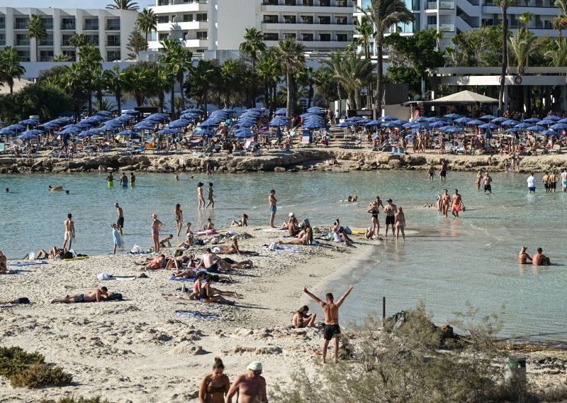 Slom na popularnom otoku: ‘Turisti masovno otkazuju, hoteli ostaju prazni’