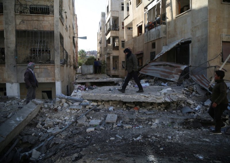 UN-ova agencija: Više od 200.000 ljudi ušlo je u Siriju od početka rata