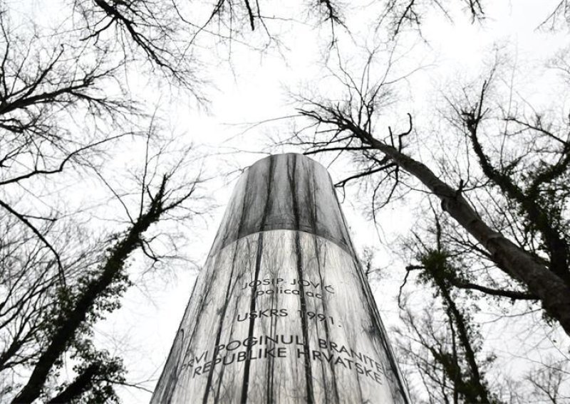 35 godina od akcije 'Plitvice': Hrvatska odala počast prvoj žrtvi Domovinskog rata