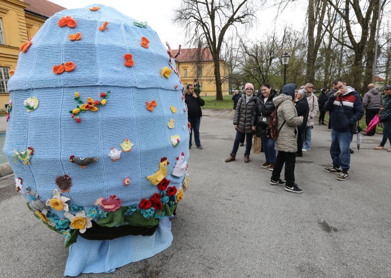 U Zagrebu postavljena velika pisanica, a iza svega stoji lijepa priča