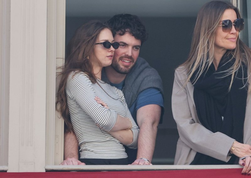 Ponovno u Španjolskoj nakon vjenčanja: Kći Antonija Banderasa ukrala pozornost sa suprugom