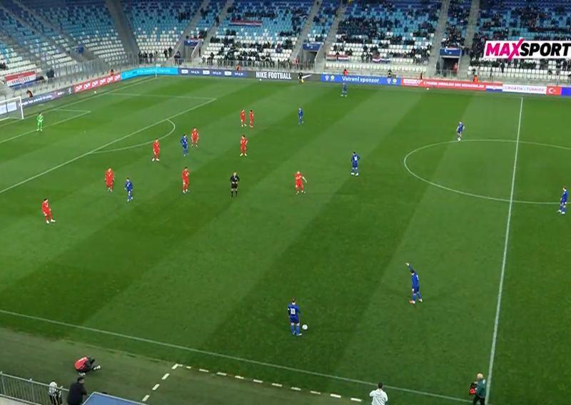 Pogledajte; utakmica mladih Vatrenih nastavila se nakon sat vremena prekida