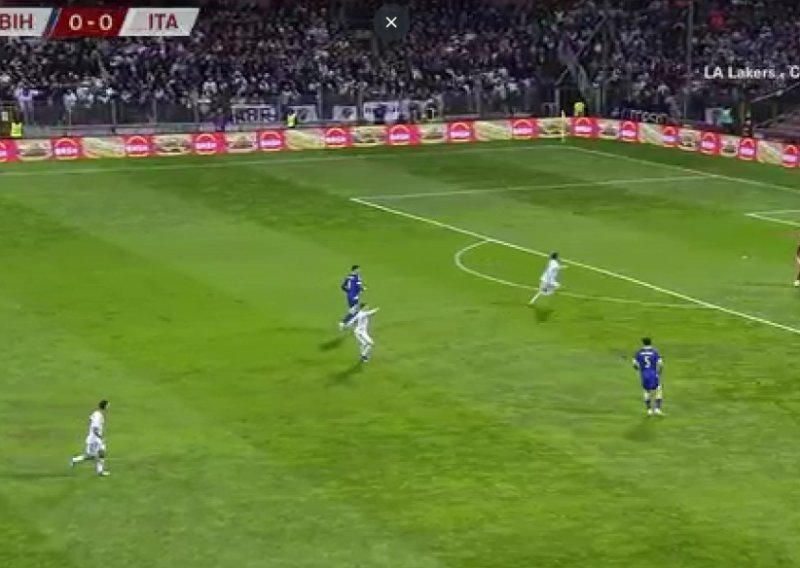 Nevjerojatno! Pogledajte katastrofalnu grešku golmana BiH nakon koje su Talijani poveli u Zenici