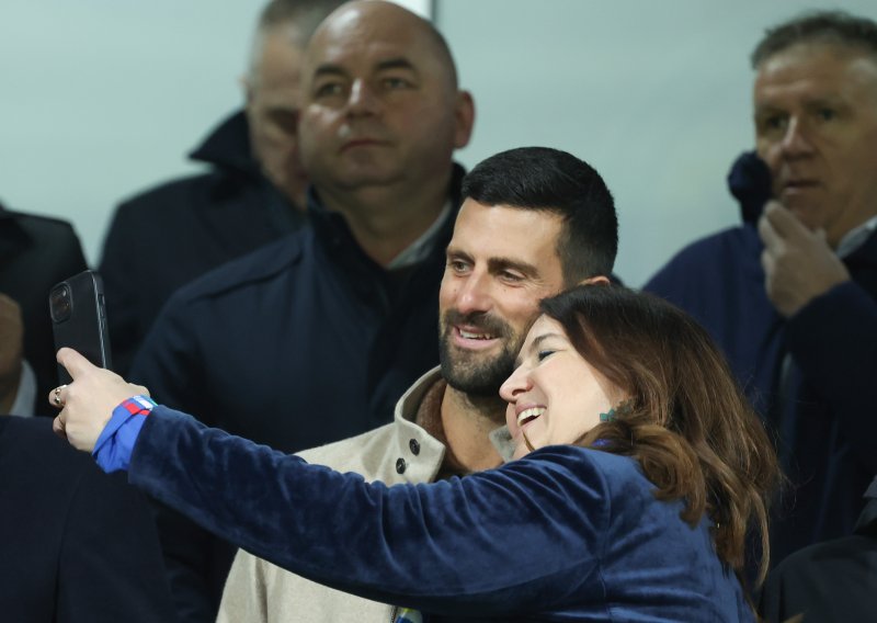 Ovacije za Đokovića pa eksplozija emocija: Pogledajte reakciju Novaka nakon povijesnog penala za BiH