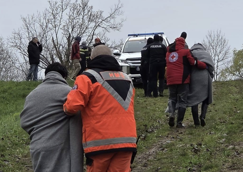 Više ljudi upalo u Savu, traje dramatična potraga kod Babine Grede: 'Jako nepristupačan teren'
