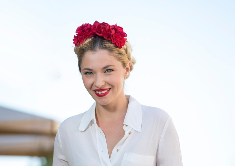 Zvijezda 'Kumova' Jagoda Kumrić podijelila novu, nježnu trudničku fotografiju