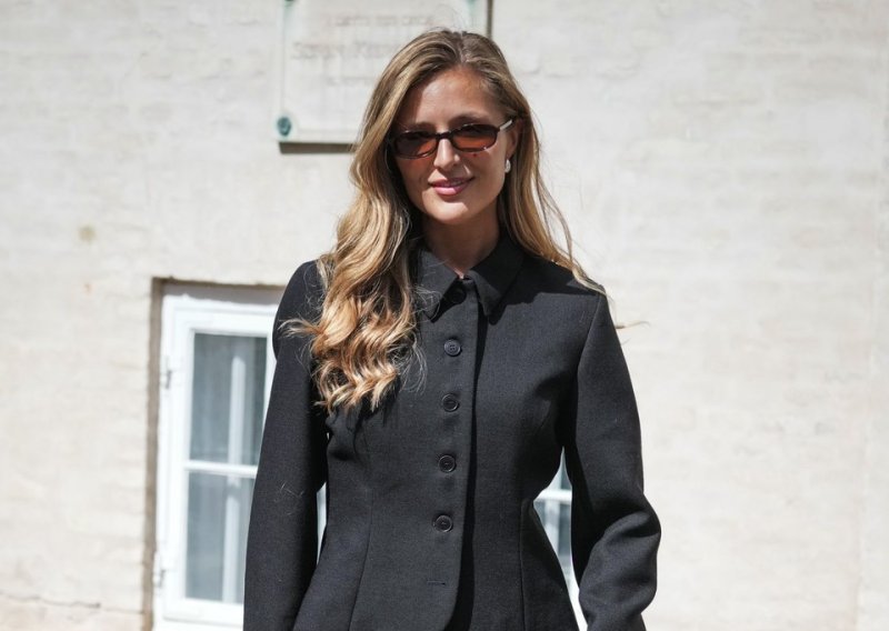 Ni ravne ni uske: Ovakve traperice apsolutni su hit ovog proljeća