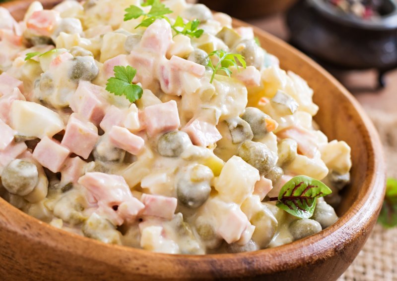 Blagdanska kraljica stola: Ovo je jedini recept koji vam treba za najbolju francusku salatu