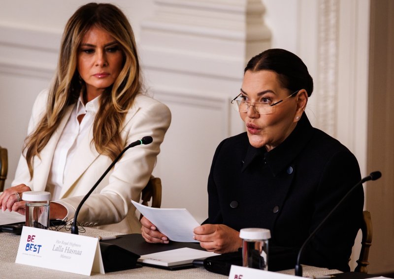 Diskretna, a vuče ključne poteze: Tko je princeza koja se našla u društvu Melanije Trump