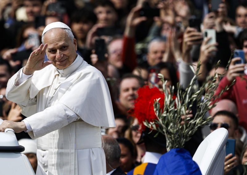 Papa kritičan prema Trumpu: 'Bog ne uslišuje molitve vođa koji započinju ratove'