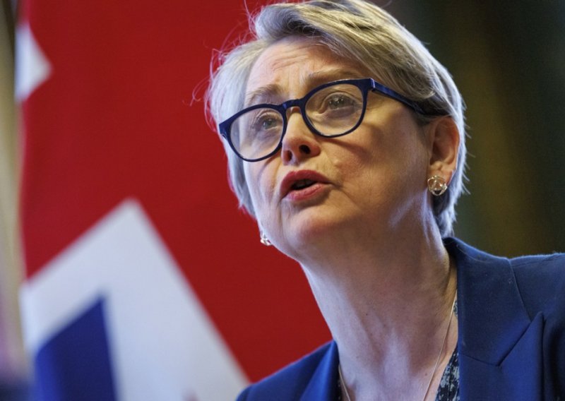 Britanska ministrica govorila o 'hitnoj potrebi' otvaranja Hormuškog tjesnaca