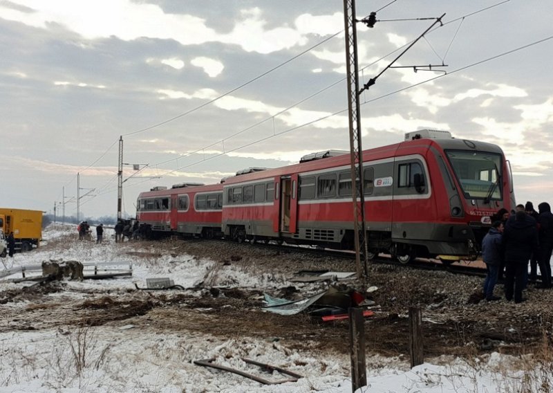 Vlak iskočio s tračnica između Subotice i Segedina, cure novi detalji