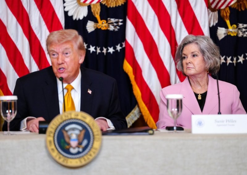 Trumpova najmoćnija operativka: Suradnici Trumpu prikazuju uljepšanu sliku stanja u Iranu