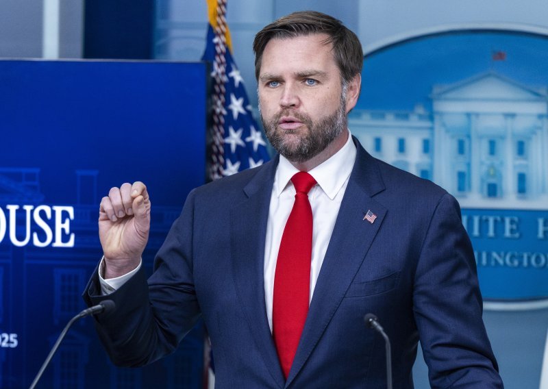 Vance ima poruku za Ruse i Ukrajince: Ne svađajte se oko nekoliko kvadratnih kilometara teritorija