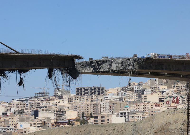 FOTO Evo kako izgleda najviši most na Bliskom istoku nakon američkog napada