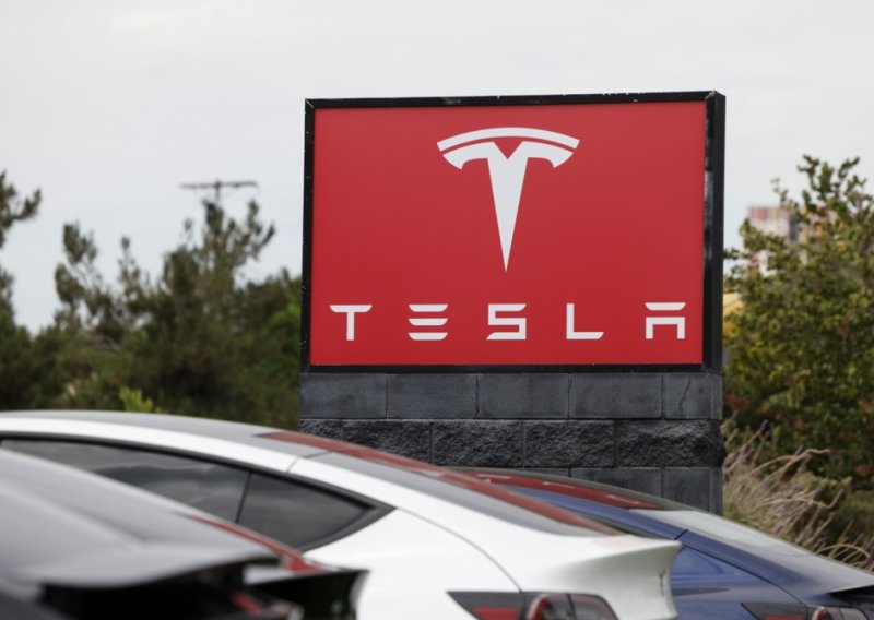 Tesla se oporavlja nakon loše 2025. godine: Porasla im prodaja vozila