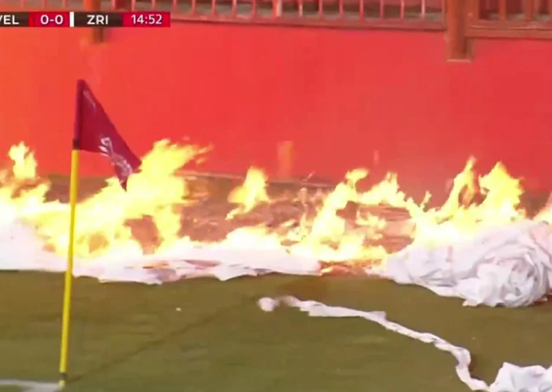 Mostarski derbi prekinut zbog požara: Štimac i igrači gledali u nevjerici