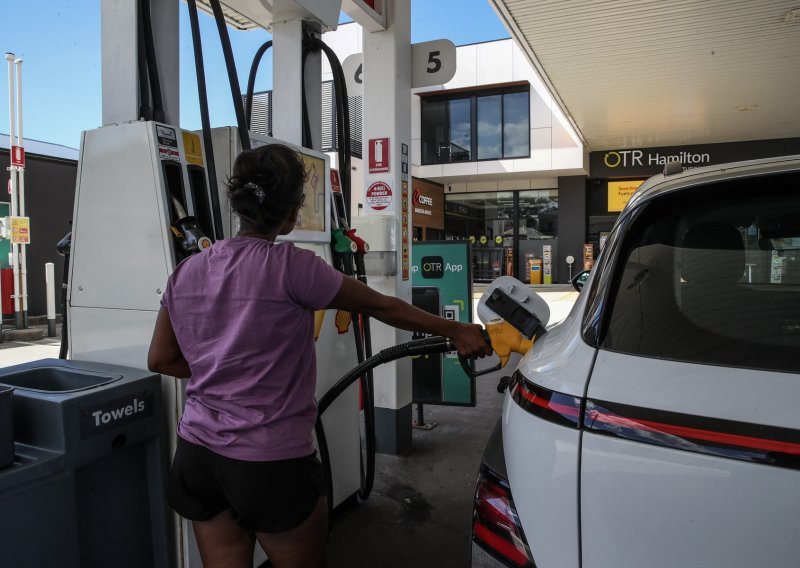 Neobična logika Australaca: 'Putujte, ali nemojte uzimati više goriva'