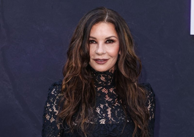 Zaboravite na dijete: Catherine Zeta-Jones otkrila što jede svaki dan kako bi izgledala ovako dobro