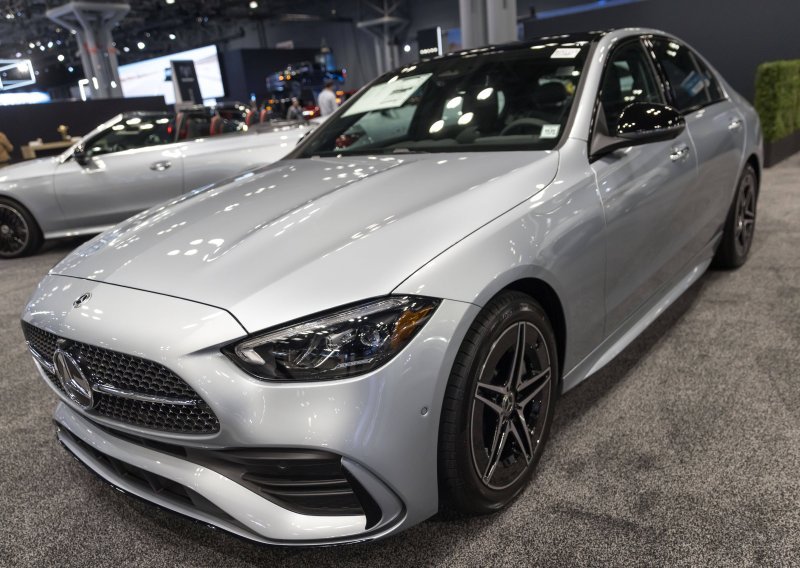 Ostavila Mercedes u servisu pa ostala u šoku: GPS otkrio što se događalo cijelu noć