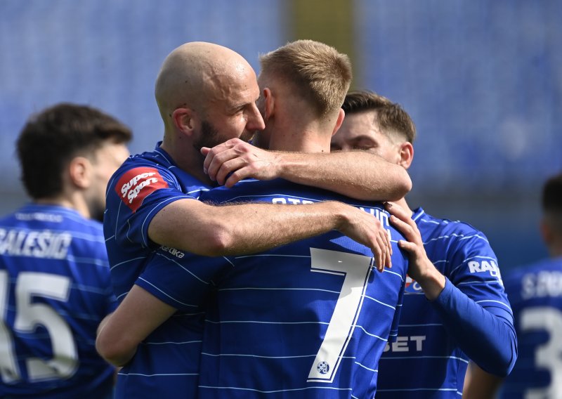 Brutalni Dinamo nezaustaljv! Zabija kao od šale, pogledajte fantastične golove Stojkovića, Vidovića, Belje...