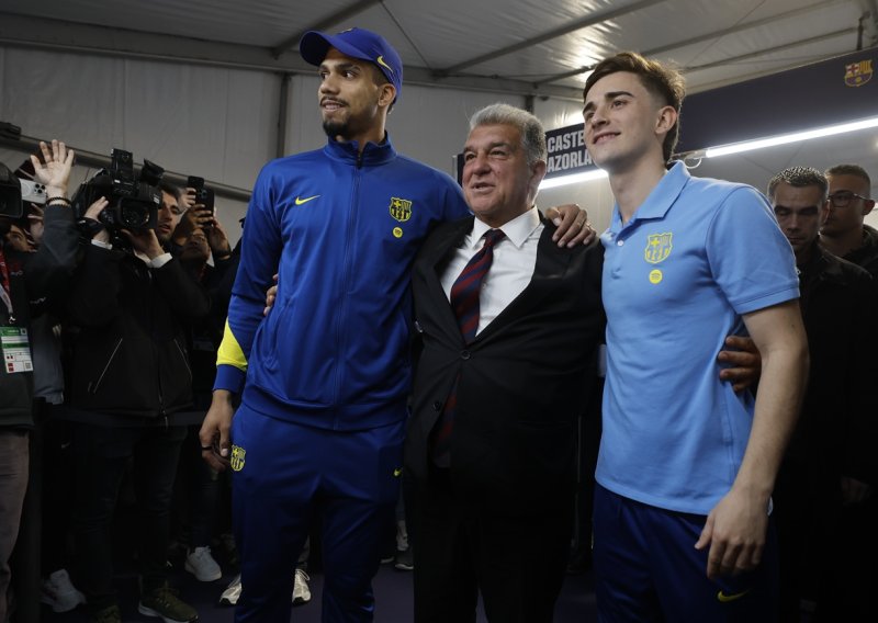 PSG ponudio 55 milijuna eura za zvijezdu Barcelone; odgovor s Camp Noua ih začudio