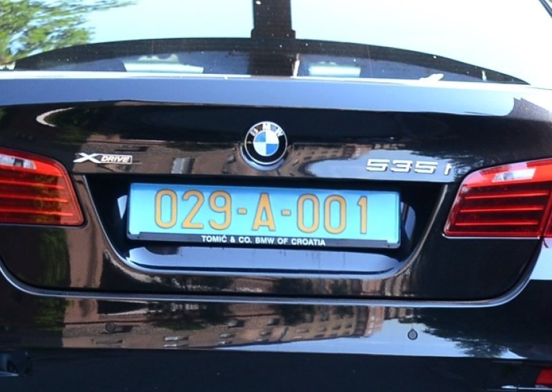 U Hrvatskoj postoji puno različitih registarskih pločica. Znate li što one znače?
