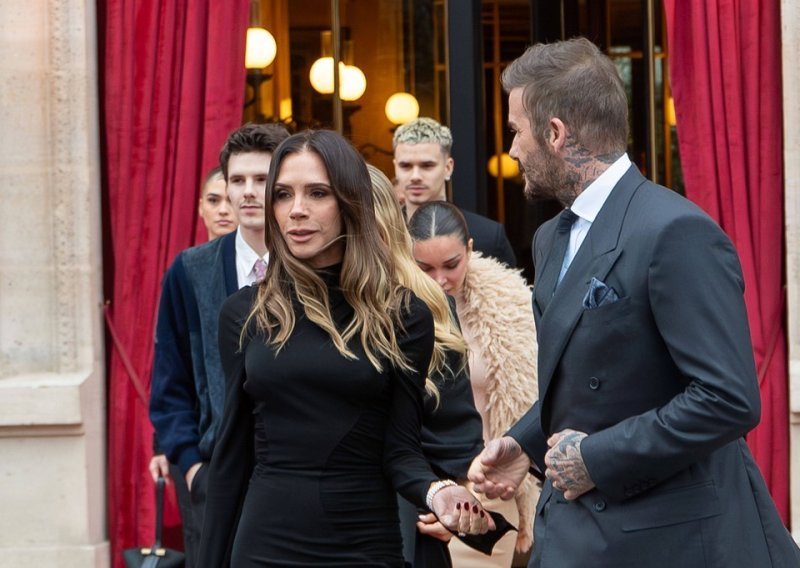 Victoria Beckham slavi 52. rođendan i izgleda nevjerojatno; u ovom je tajna
