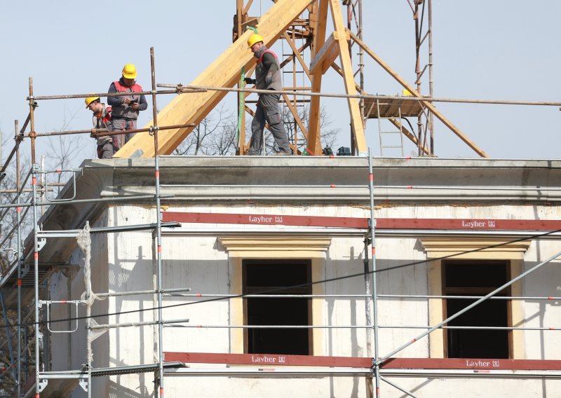 HZMO objavio nove podatke o osiguranicima, poznato iz kojih industrija ih je najviše