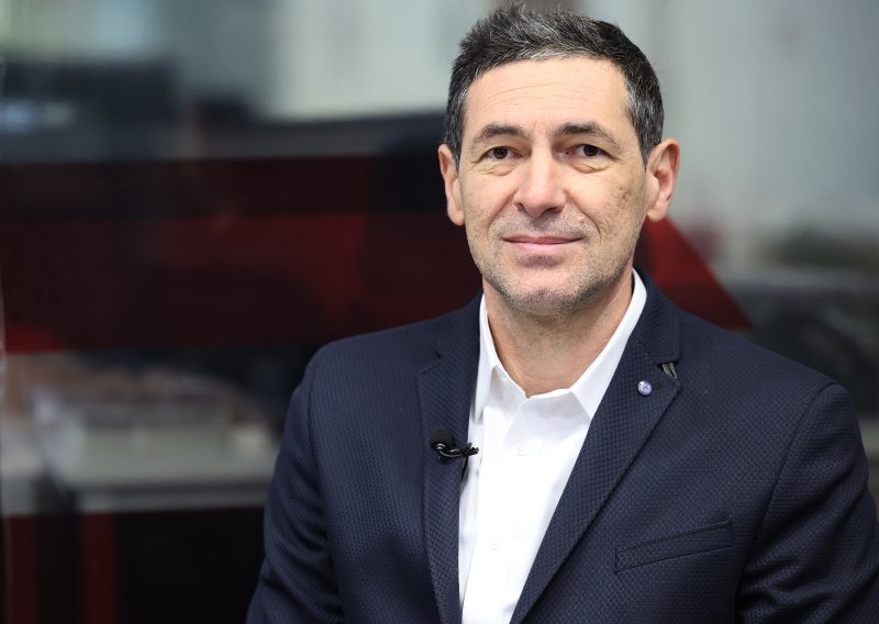 Kotromanović: Da su Rusi pobijedili Ukrajinu u roku mjesec dana, Vučić bi napao Kosovo