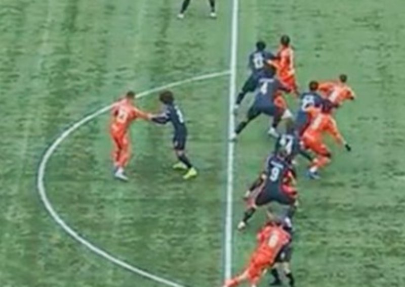 Odigrana je utakmica koja bi mogla promijeniti nogomet: Pogledajte kako funkcionira novo pravilo ofsajda