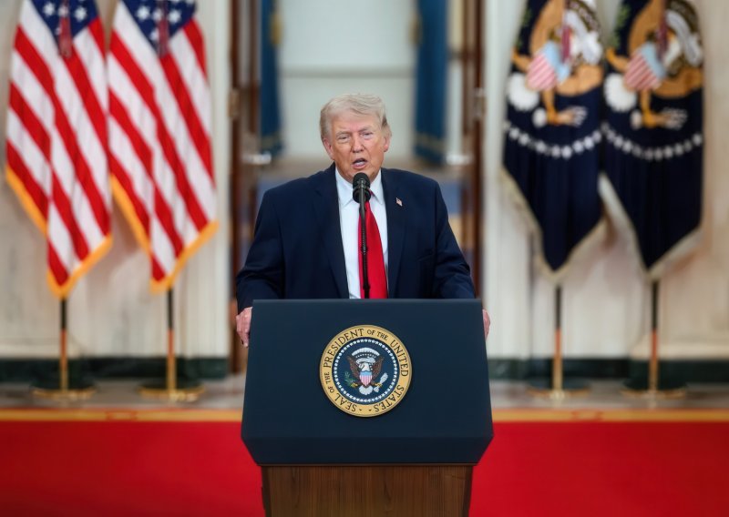 Nafta naglo pala nakon Trumpove odluke: Tržišta reagirala u sekundi