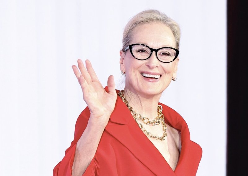 Meryl Streep ženama u 50-ima i 60-ima pokazala trik koji svaku figuru čini vitkijom
