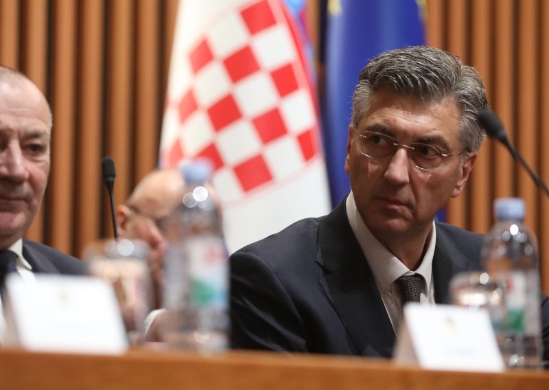Plenković slavi rođendan i dobio novi glas u Saboru: SDP promijenio taktiku, Jandroković uzvraća