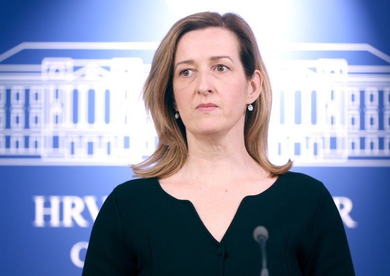 Ahmetović optužila Vladu za kolaps u zdravstvu, Hrstić: obavi se 20 milijuna pregleda