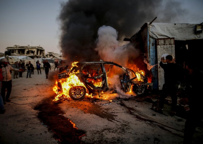 Izrael ubio novinara Al Jazeere u pojasu Gaze: Pogodio ga dron dok se vozio u automobilu