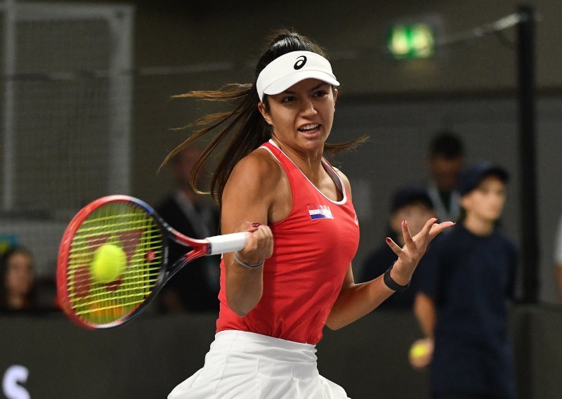 Težak poraz hrvatskih tenisačica, protiv Srbije nisu osvojile niti jedan set