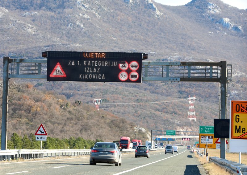 Bura opet stvara probleme, ograničenja za pojedine skupine