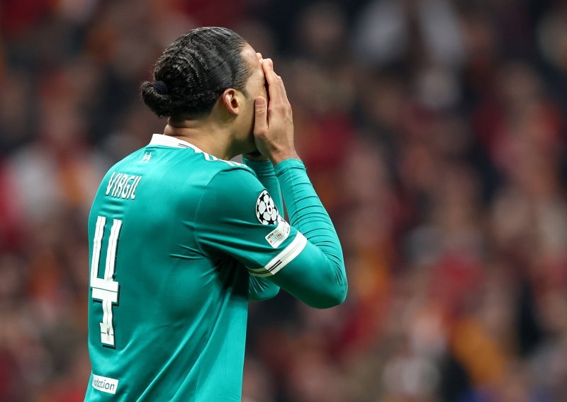 Legenda Liverpoola žestoko napala Slota: 'Van Dijk ga moli da to više nikad ne ponovi'