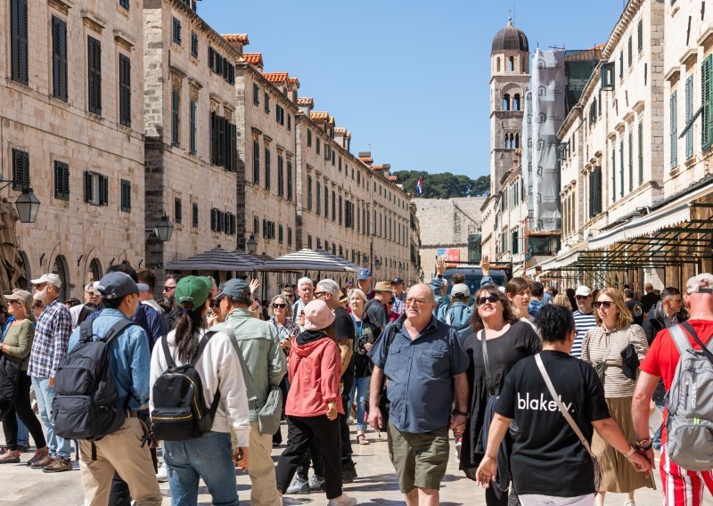Hrvatska već vrvi turistima: Milijun dolazaka u tri mjeseca, brojke i dalje rastu