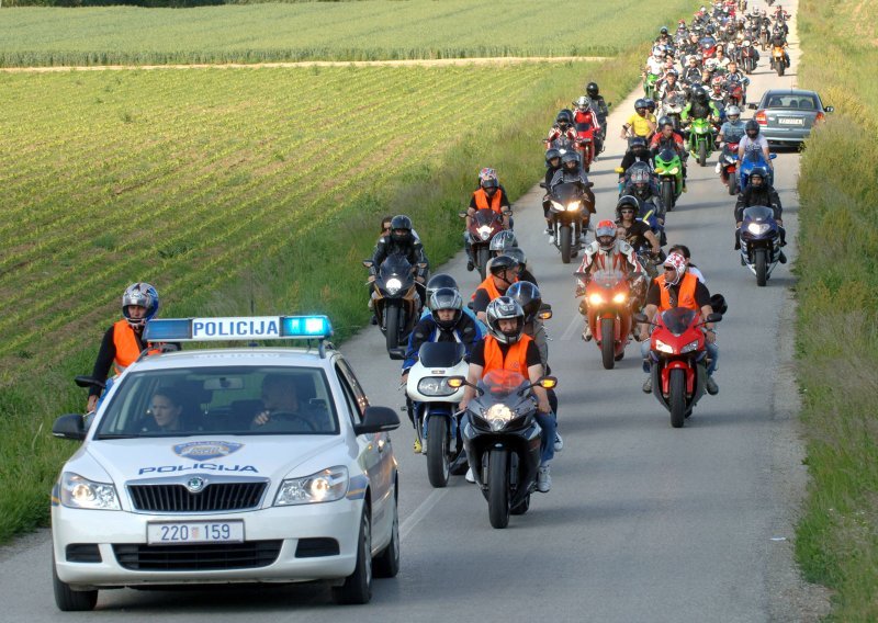 Sve je više motora i bicikala u prometu, HAK ima upozorenje za sve vozače