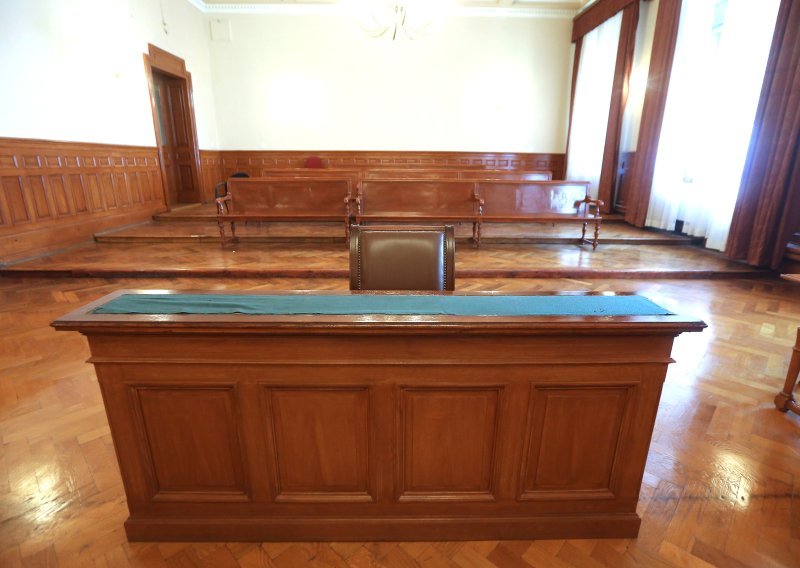 Mladić oslijepio nakon brutalne tučnjave: Napadaču smanjena kazna na manje od dvije godine