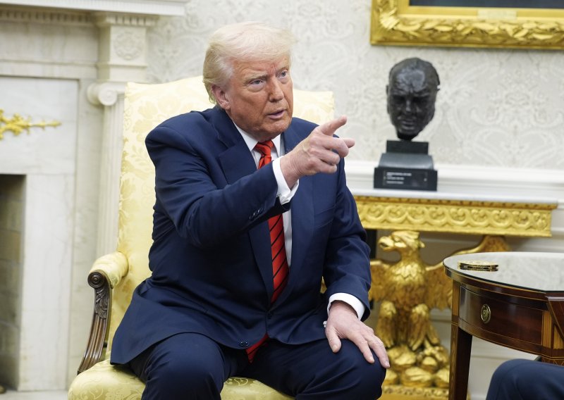 Procurili detalji burnog sastanka Trumpa i šefa NATO-a