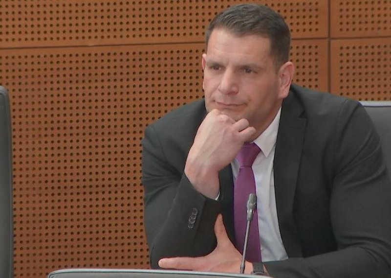 Bizaran rasplet izbora u Sloveniji: Janša progurao antivaksera za šefa parlamenta