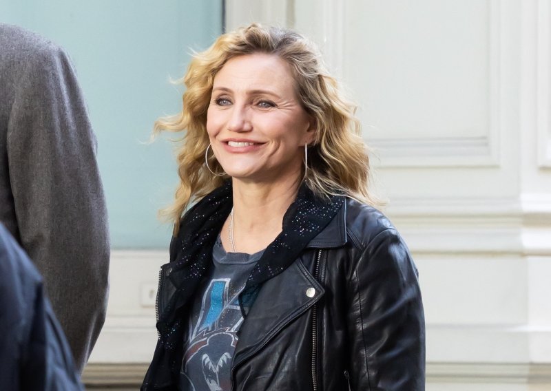 Vraća se romantičnim komedijama: Cameron Diaz uhvaćena na setu novog filma