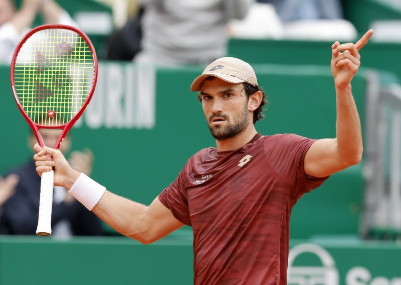 Ludnica u Monte Carlu: Domaći tenisač ispisao povijest