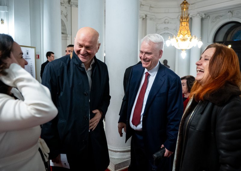 Ivo Josipović, Davor Meštrović, Matija Vujica.... Evo tko je sve bio na premijeri 'Trnoružice'