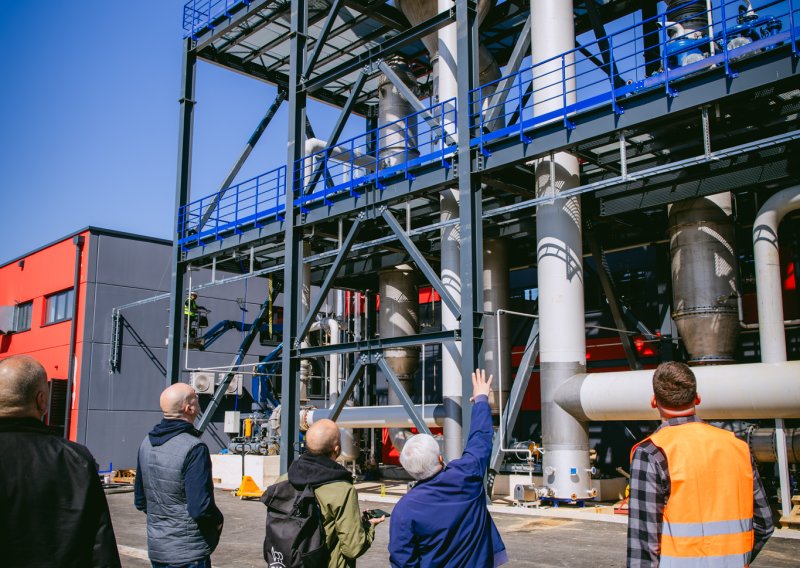 Manje zaposlenih, ali i manje nezaposlenih: Što se događa na tržištu rada?