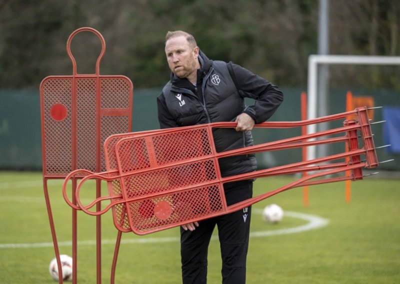 Izgorila svlačionica kultnog kluba, odgodili utakmicu jer su im se zapalili dresovi i kopačke